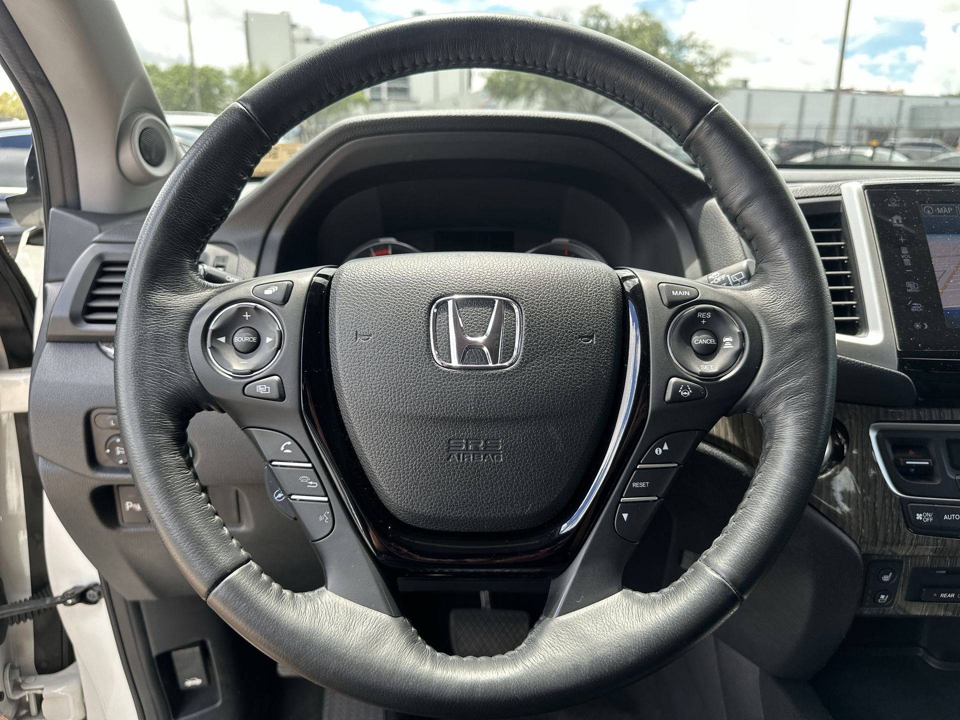 Used 2018 Honda Pilot Elite image 11