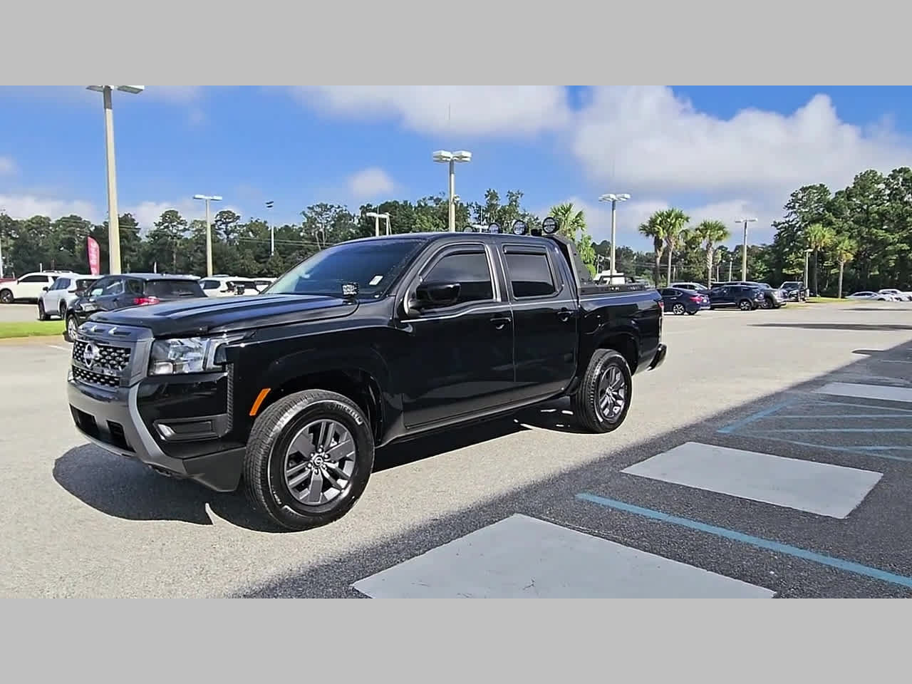 Used 2025 Nissan Frontier SV AWD/4WD image 23