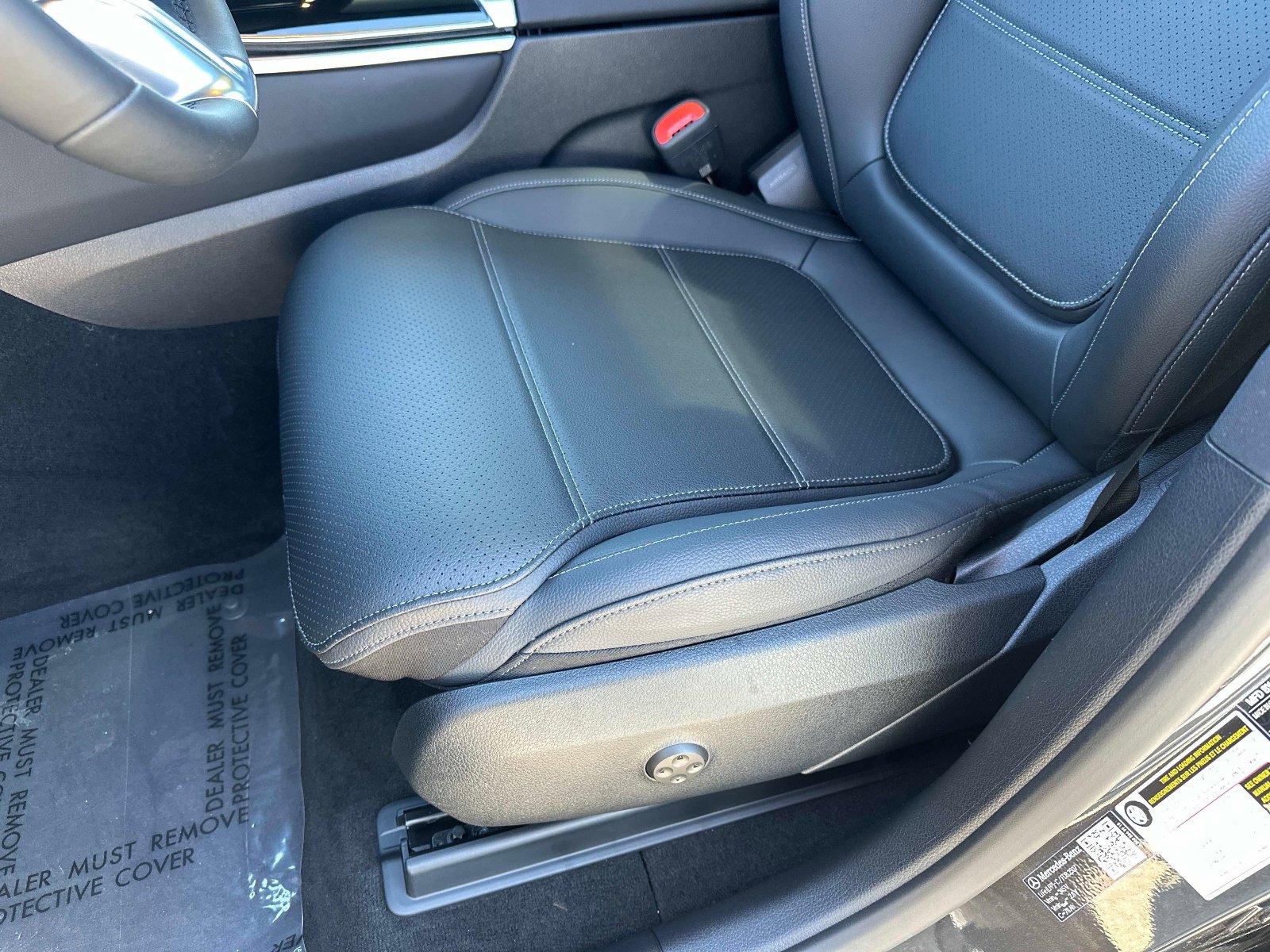 Used 2026 Mercedes-Benz GLC 350e 4MATIC image 17