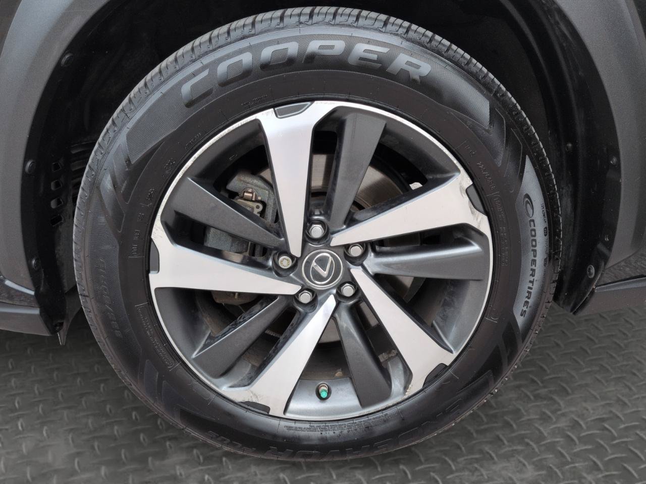 Used 2018 Lexus NX 300h AWD w/ Premium Package image 32