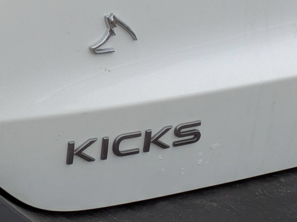 Used 2026 Nissan Kicks SR w/ SR Premium Package AWD/4WD image 12