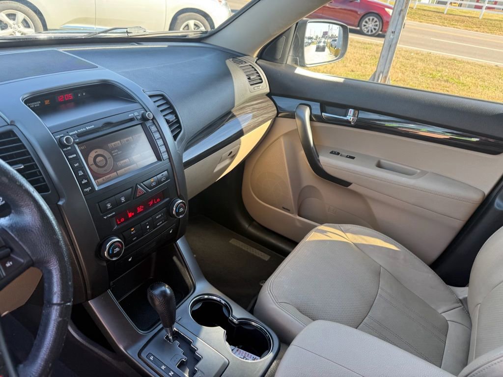 Used 2012 Kia Sorento EX w/ Premium Plus Pkg image 12