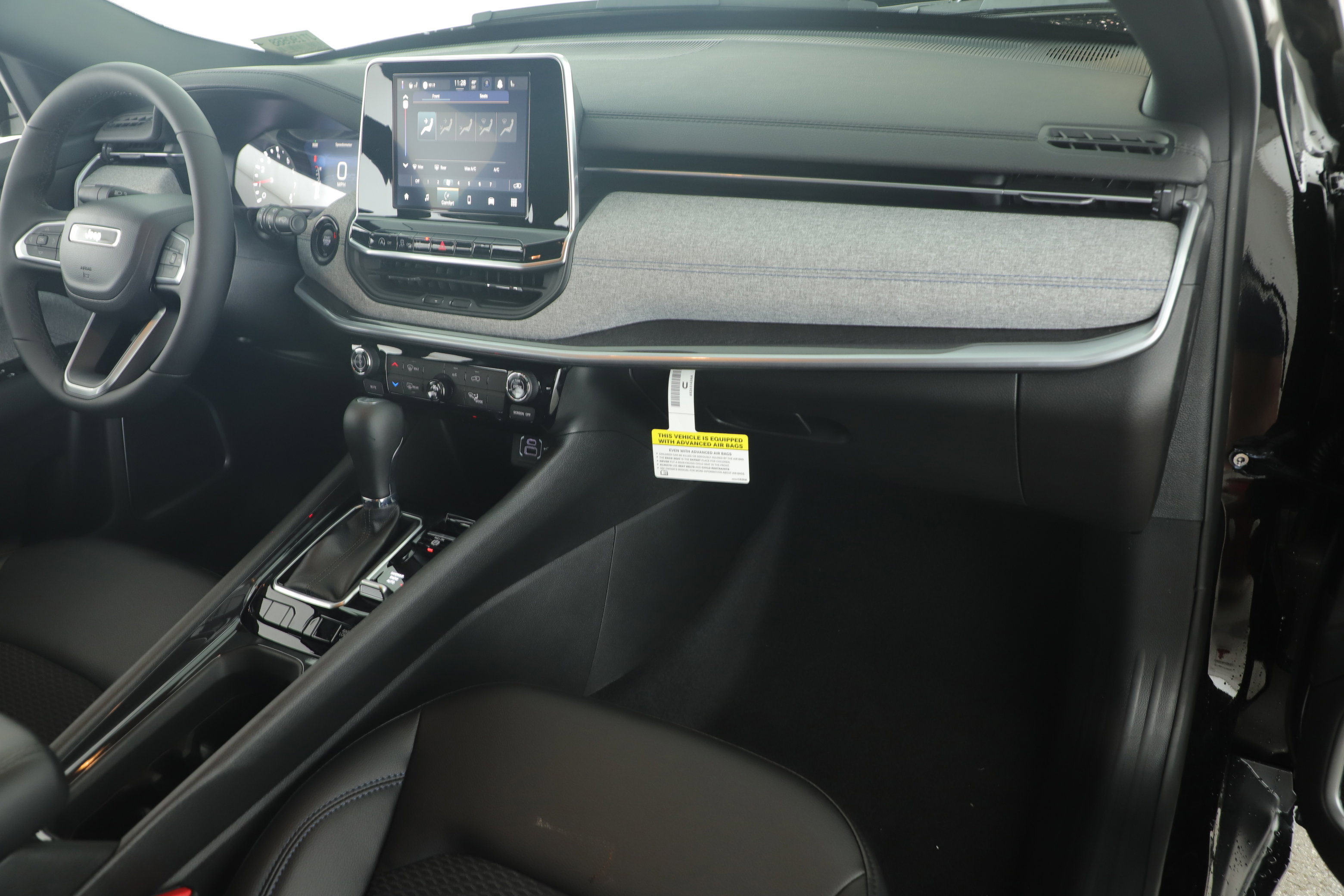 New 2026 Jeep Compass Latitude image 21