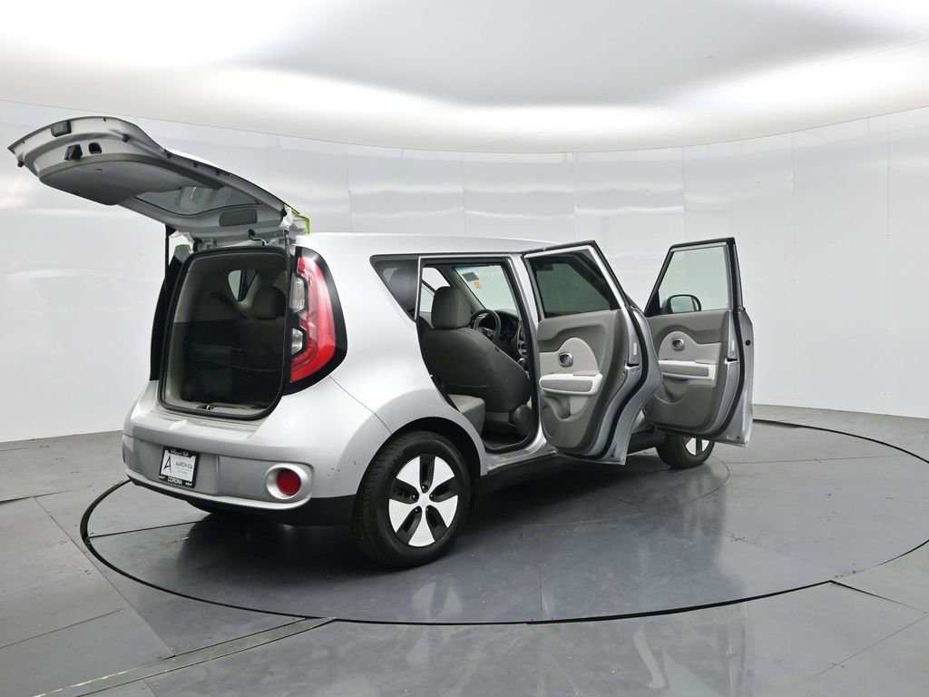 Used 2016 Kia Soul EV FWD image 4