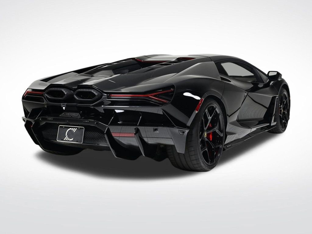 Used 2024 Lamborghini Revuelto image 5