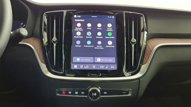 Certified 2026 Volvo V60 B5 Cross Country Plus w/ Climate Package AWD/4WD image 20
