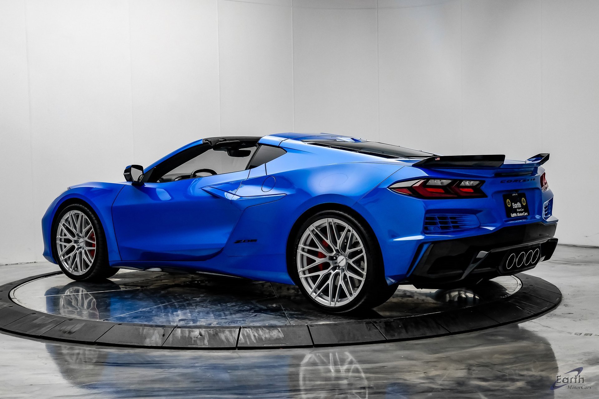 Used 2024 Chevrolet Corvette Z06 image 11