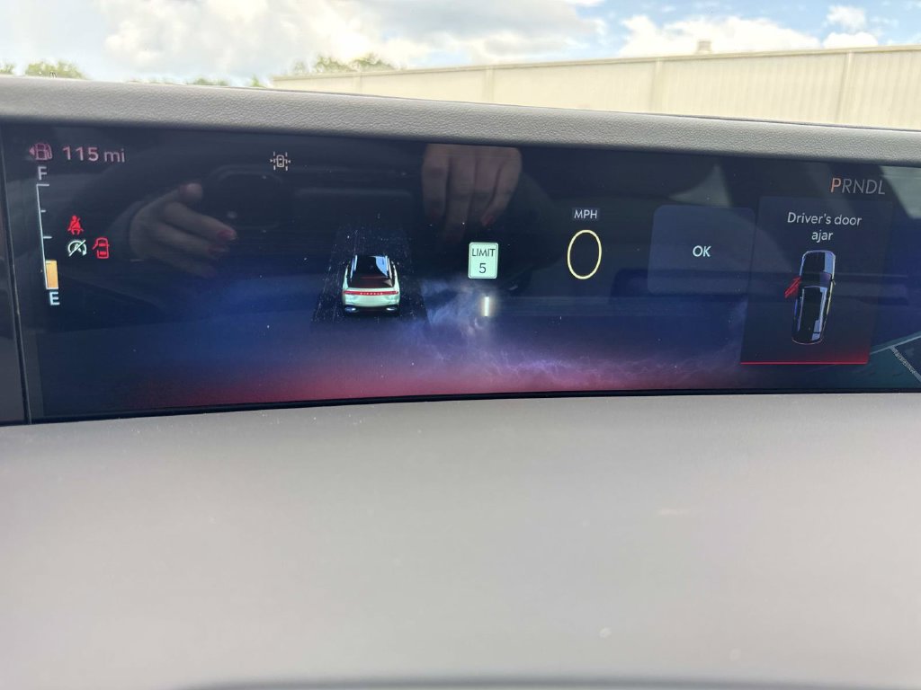 New 2026 Lincoln Nautilus Premier AWD/4WD image 27