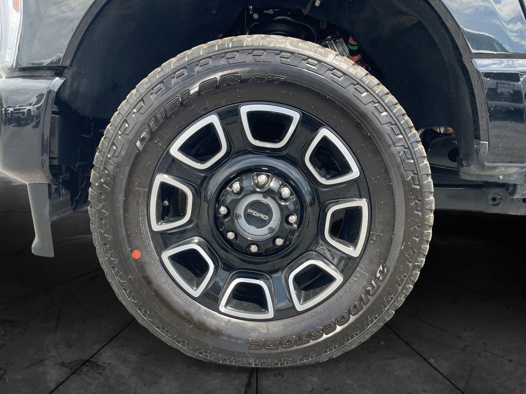 Used 2025 Ford F250 Platinum AWD/4WD image 14