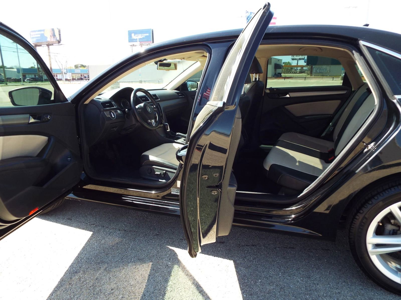 Used 2014 Volkswagen Passat TDI SE FWD image 19