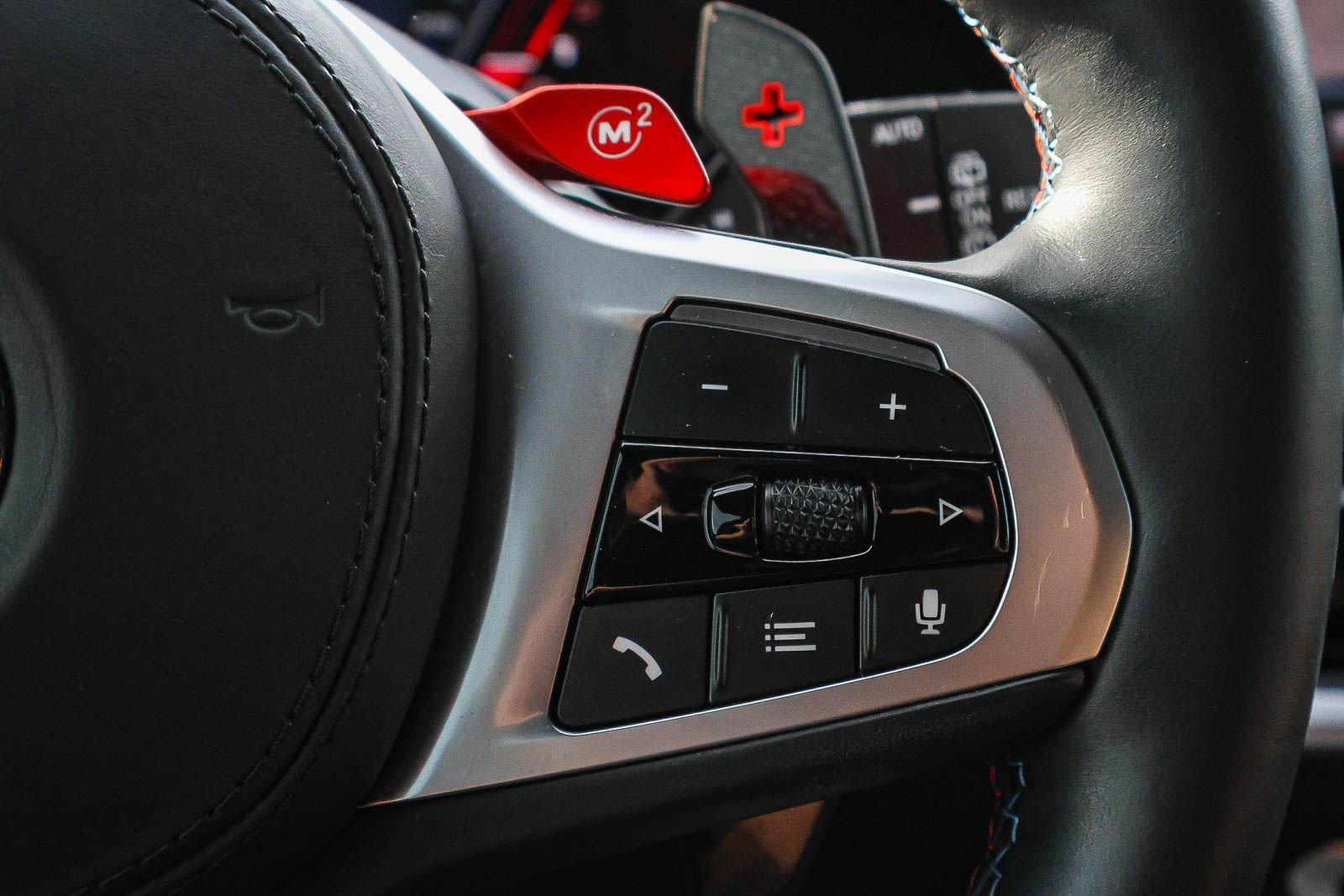 Used 2025 BMW X5 M Competition w/ Executive Package image 37