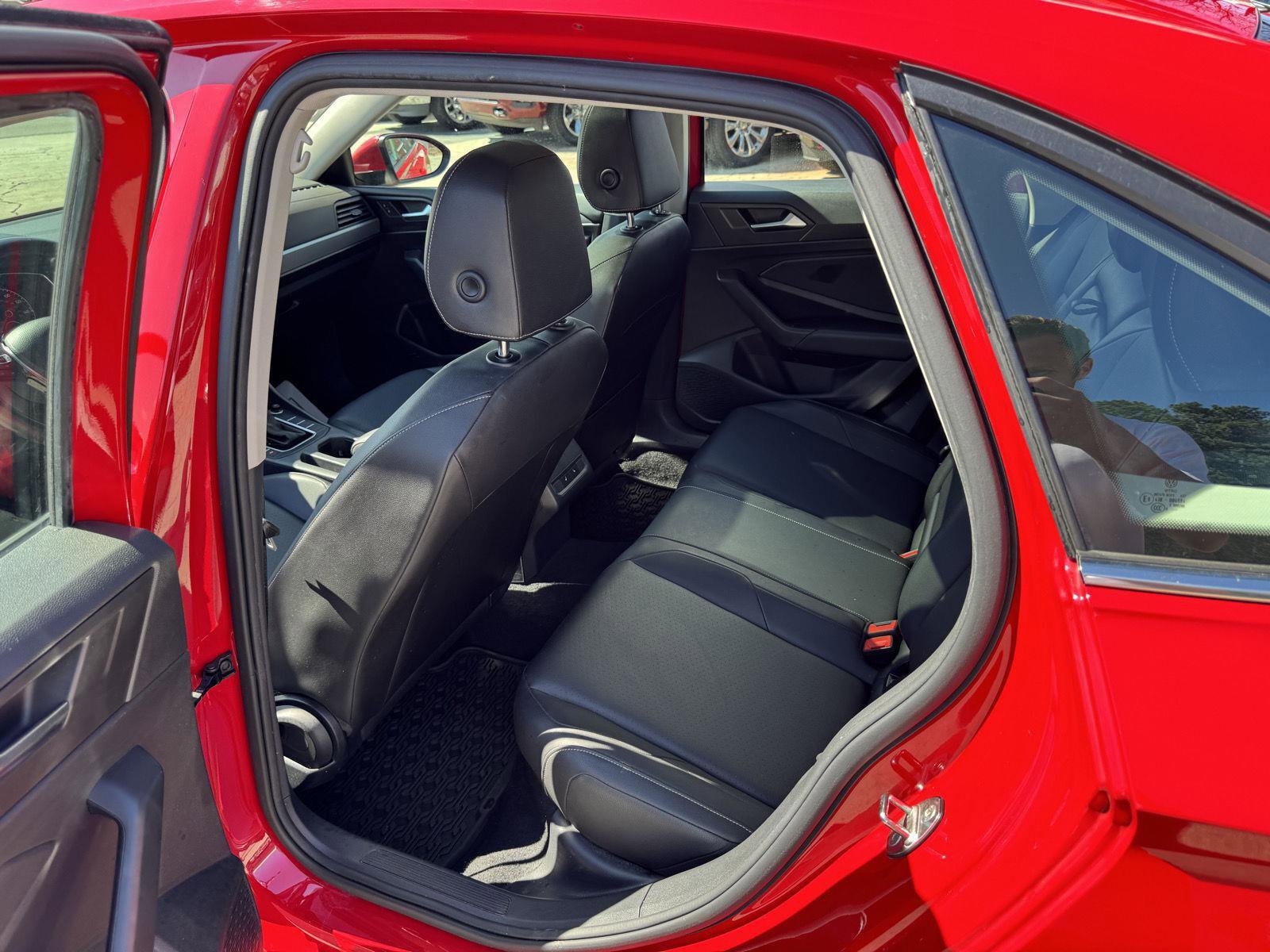 Used 2017 Volkswagen Passat 1.8T SEL Premium image 7