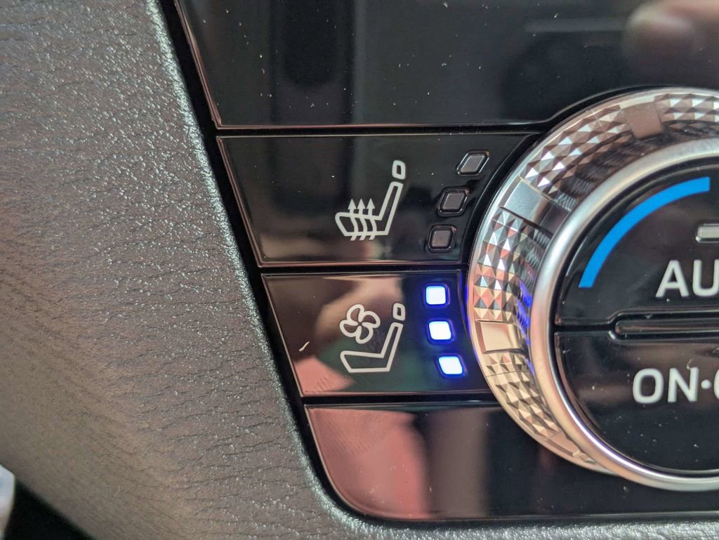 New 2026 Mitsubishi Outlander SEL image 24