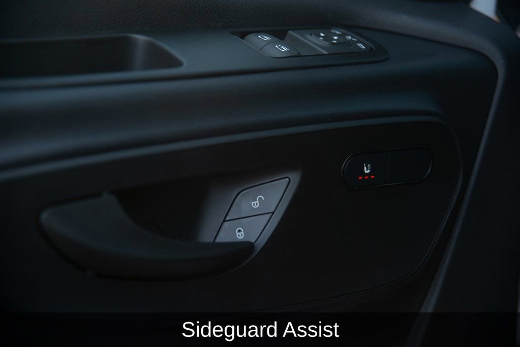 Used 2025 Mercedes-Benz Sprinter 2500 image 27