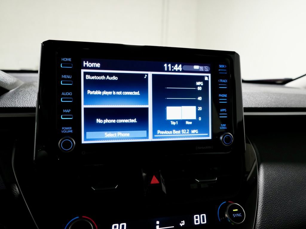 Used 2022 Toyota Corolla Cross XLE image 17