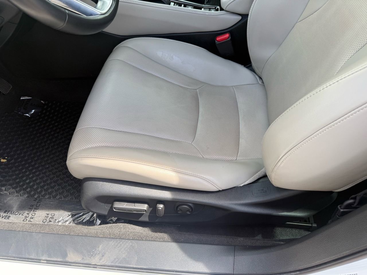 Used 2023 Honda Accord Touring image 11