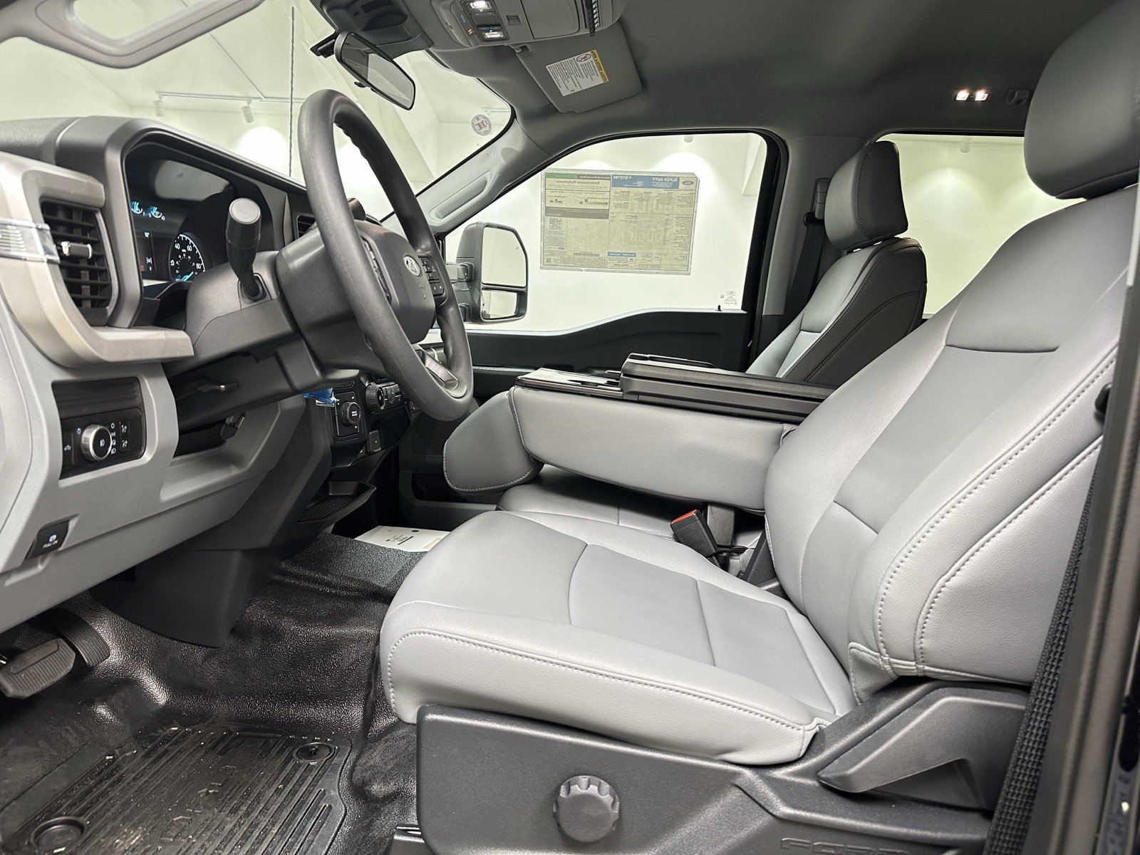 New 2025 Ford F350 XL w/ XL Chrome Package image 9