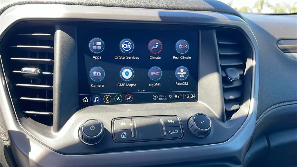 Used 2023 GMC Acadia AT4 w/ Technology Package image 17