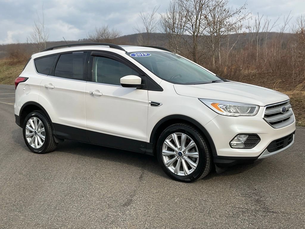Used 2019 Ford Escape SEL image 1