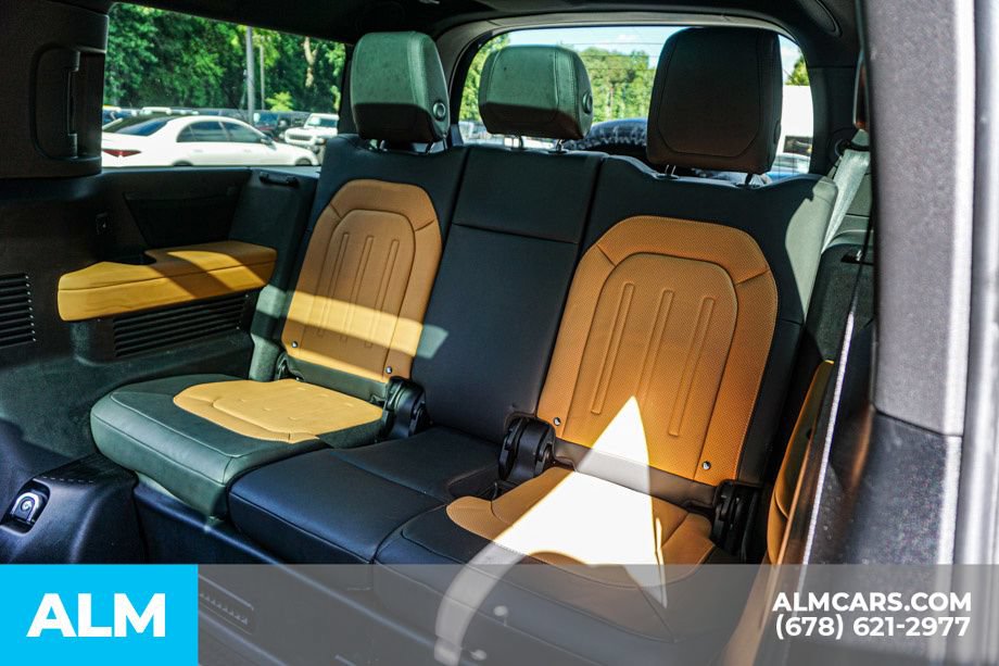 Used 2024 Land Rover Defender 130 X AWD/4WD image 22