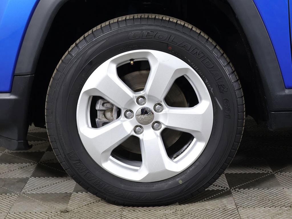 Used 2019 Jeep Compass Latitude AWD/4WD image 18