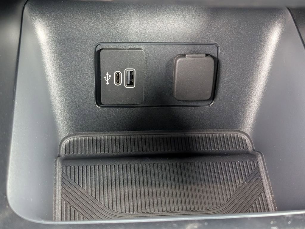 New 2026 Ford Explorer ST-Line w/ ST-Line Street Pack image 34