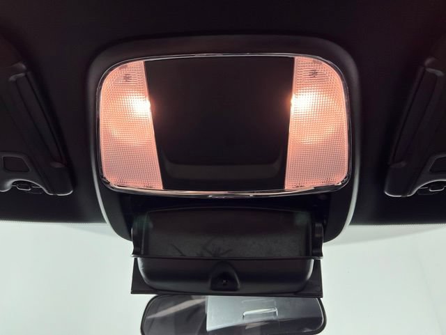 Used 2023 Dodge Charger SXT RWD image 34