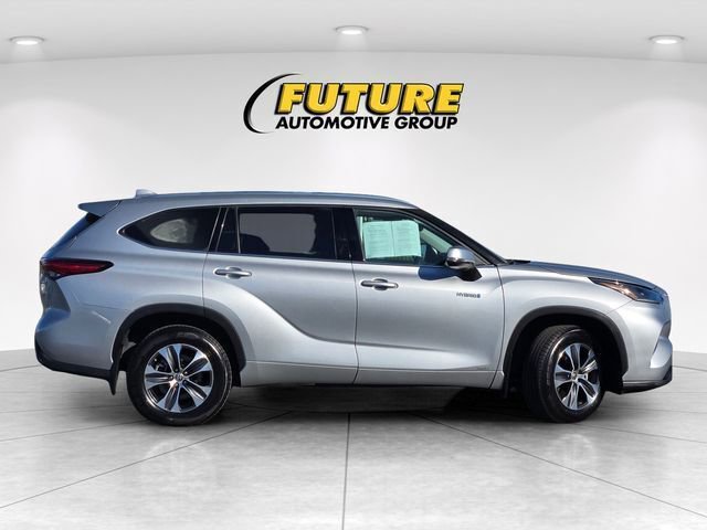 Used 2021 Toyota Highlander XLE image 5