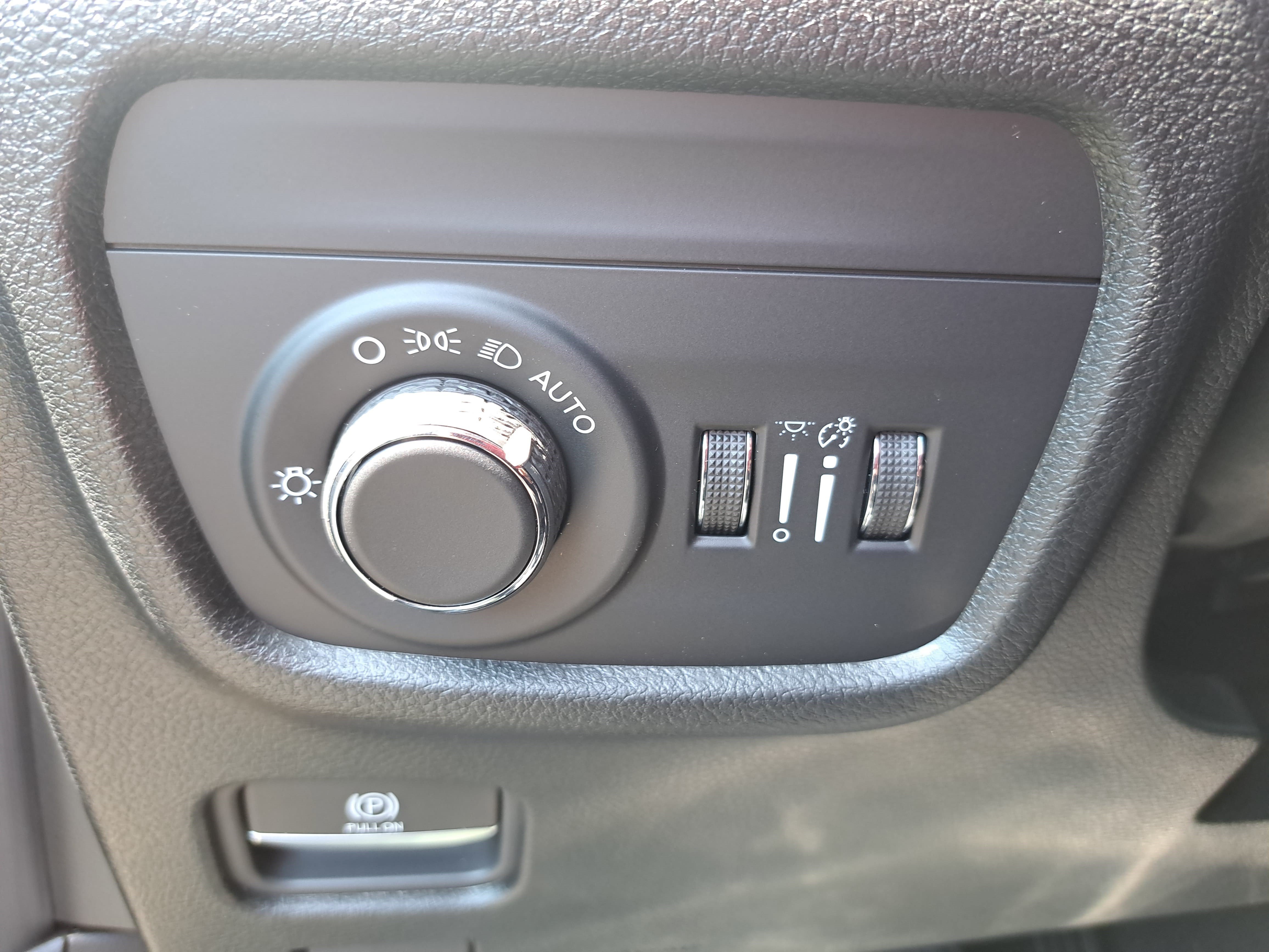 New 2026 Jeep Grand Cherokee Laredo AWD/4WD image 21