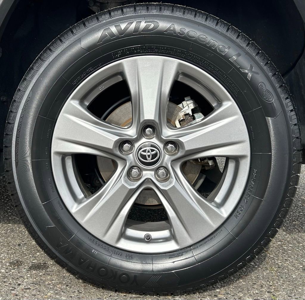 Certified 2024 Toyota RAV4 XLE w/ Convenience Package AWD/4WD image 26