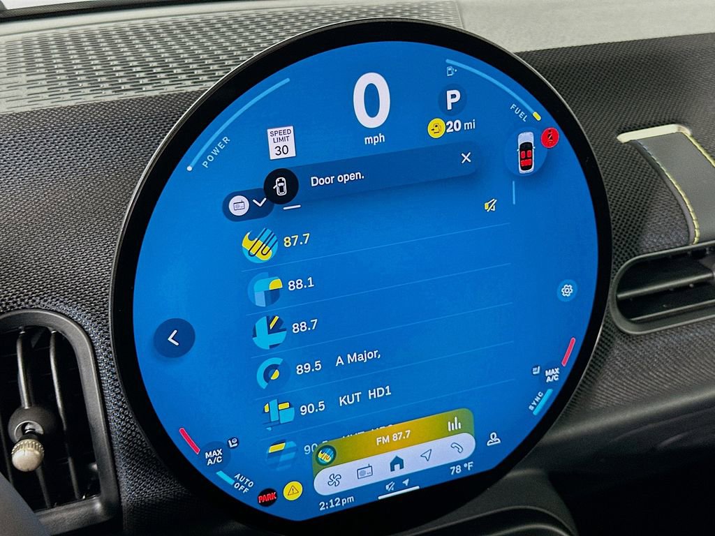 Certified 2025 MINI Cooper 4-Door Hardtop image 11