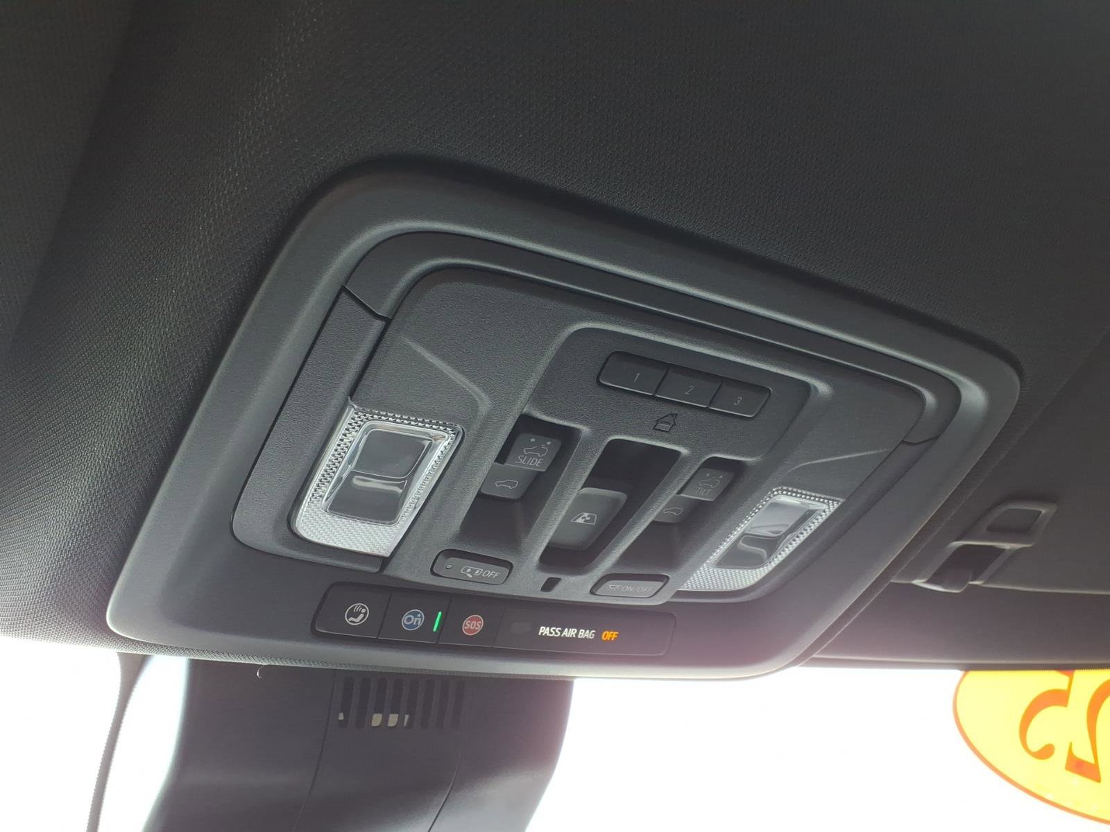 Used 2025 Chevrolet Silverado 1500 High Country w/ Z71 Off-Road Package AWD/4WD image 22