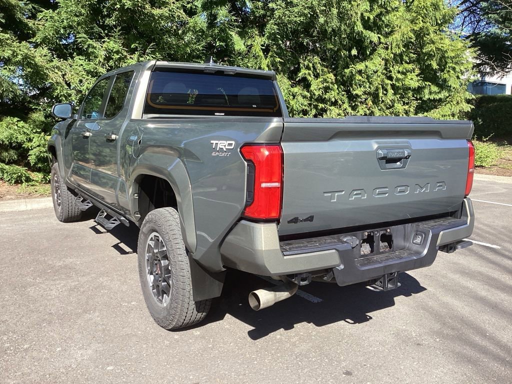 Used 2024 Toyota Tacoma TRD Sport AWD/4WD image 8