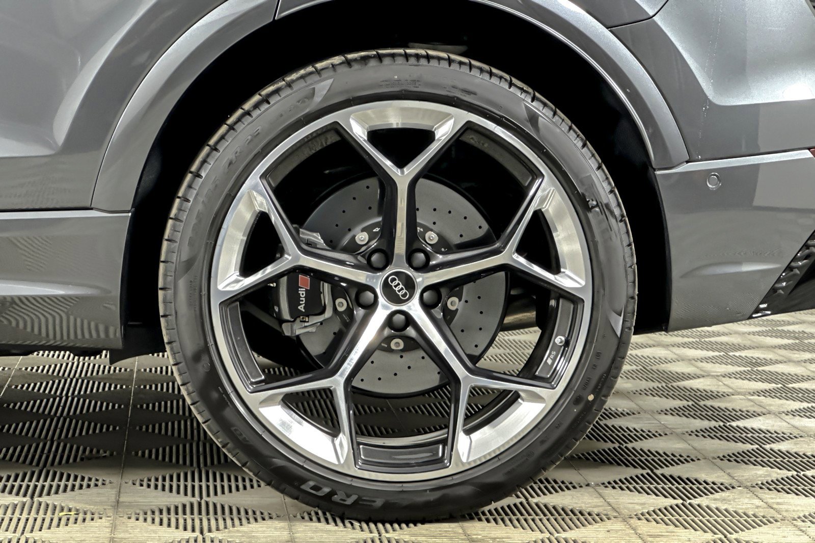 New 2026 Audi RS Q8 performance image 23