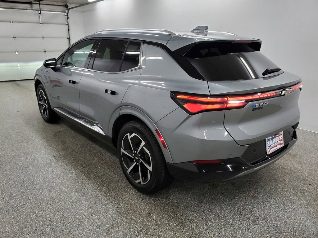 Used 2025 Chevrolet Equinox EV LT image 6