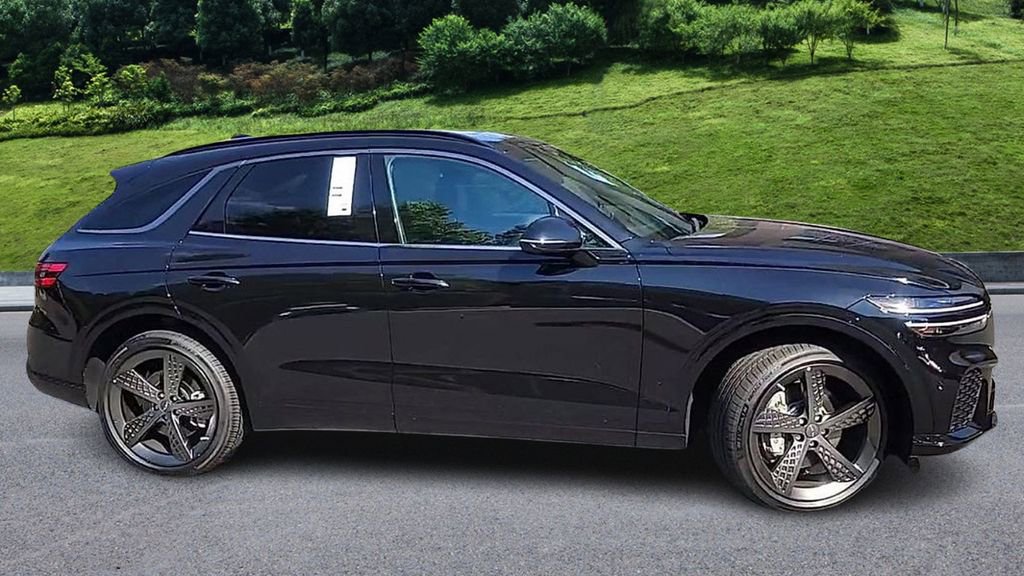 Used 2024 Genesis GV70 2.5T Sport Prestige w/ Sport Prestige Package image 9
