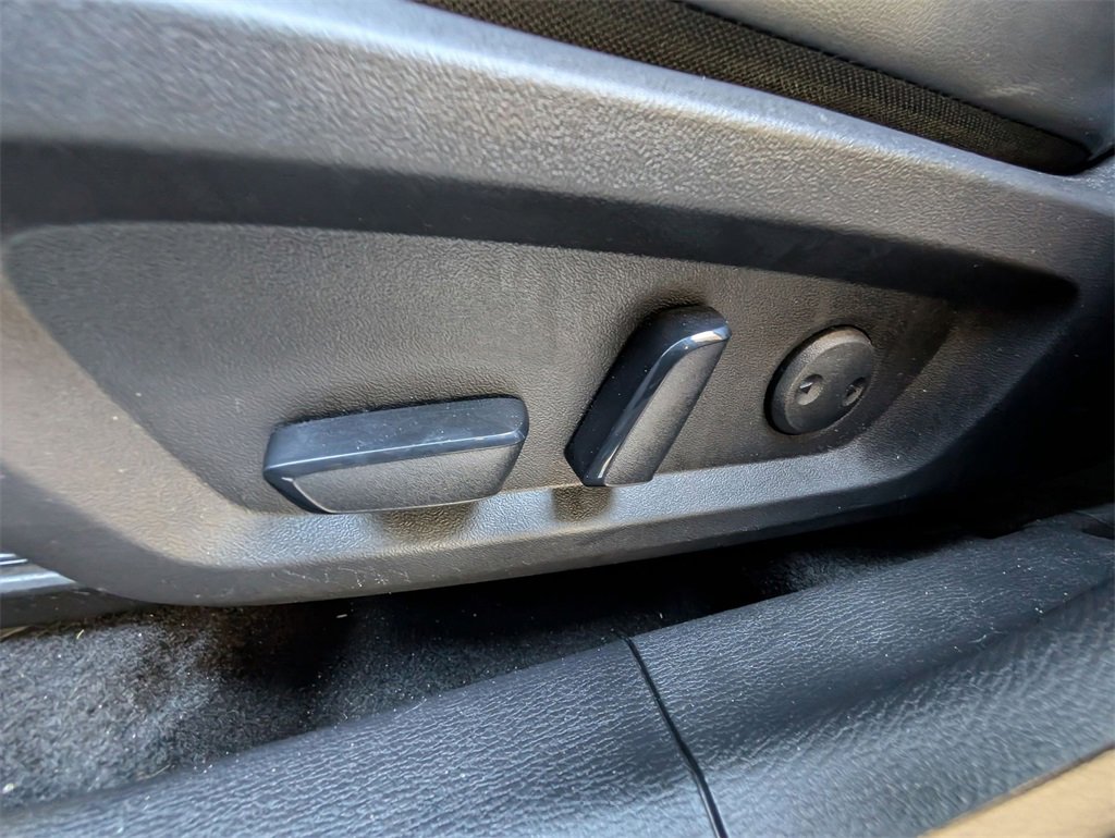 Used 2024 Mitsubishi Outlander SE Black Edition image 13