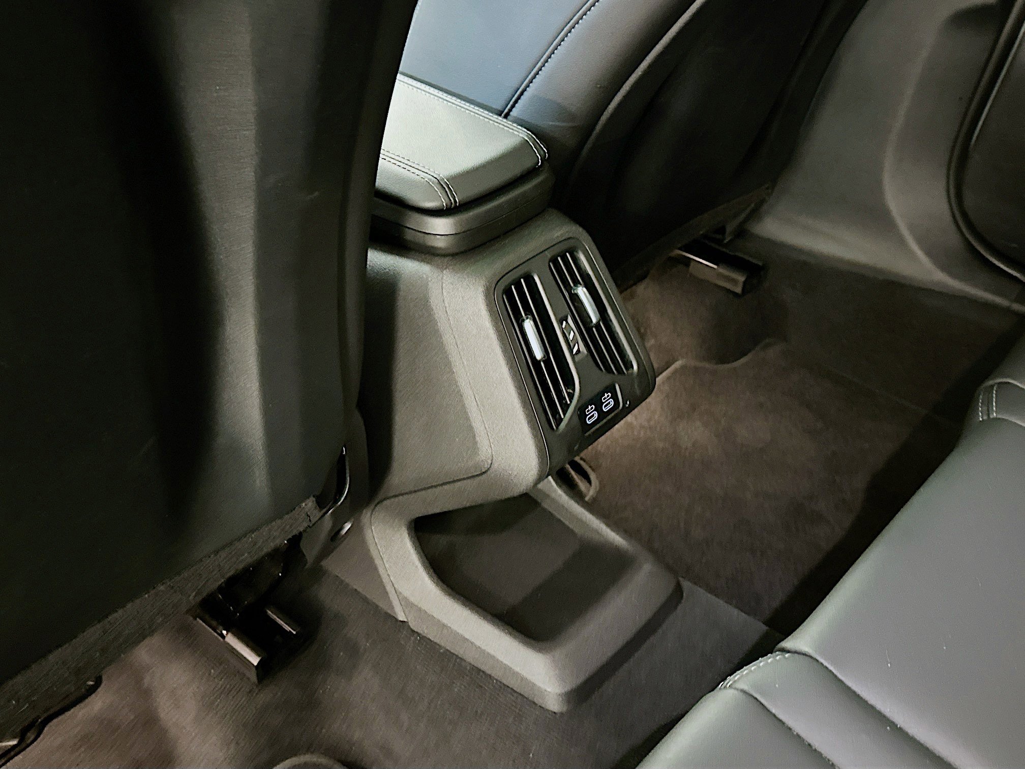 Used 2025 BMW X2 xDrive28i image 28