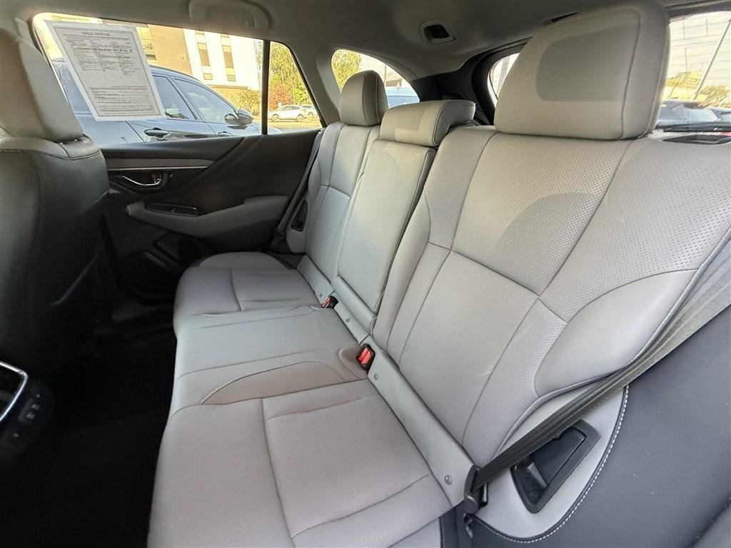 Used 2022 Subaru Outback Limited AWD/4WD image 27
