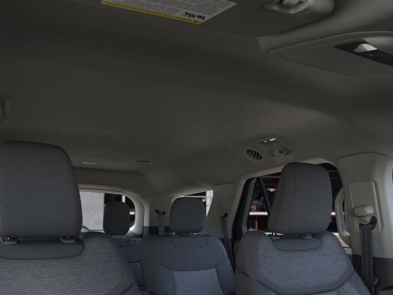 New 2025 Ford Explorer Active image 22