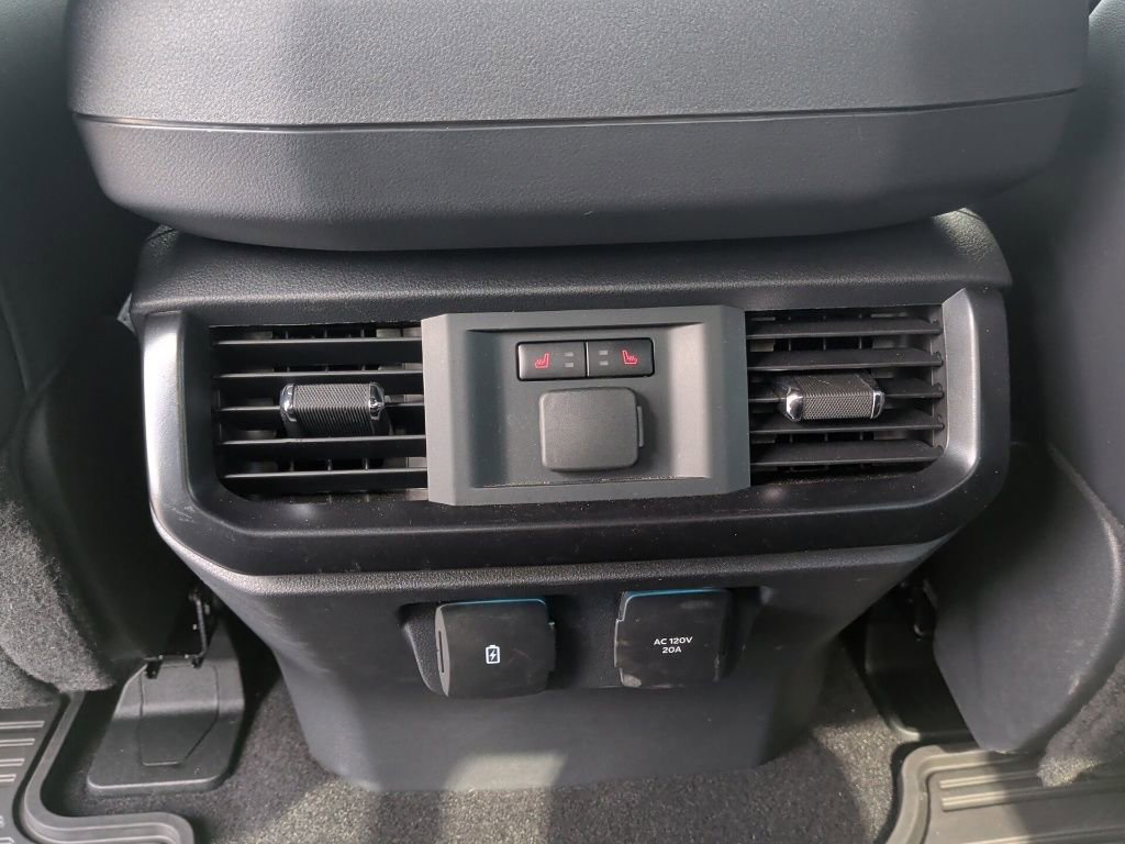 Used 2025 Ford F150 Raptor AWD/4WD image 45