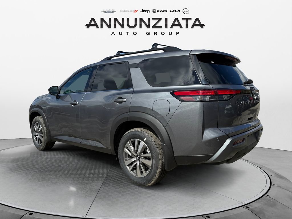 New 2026 Nissan Pathfinder SL image 3
