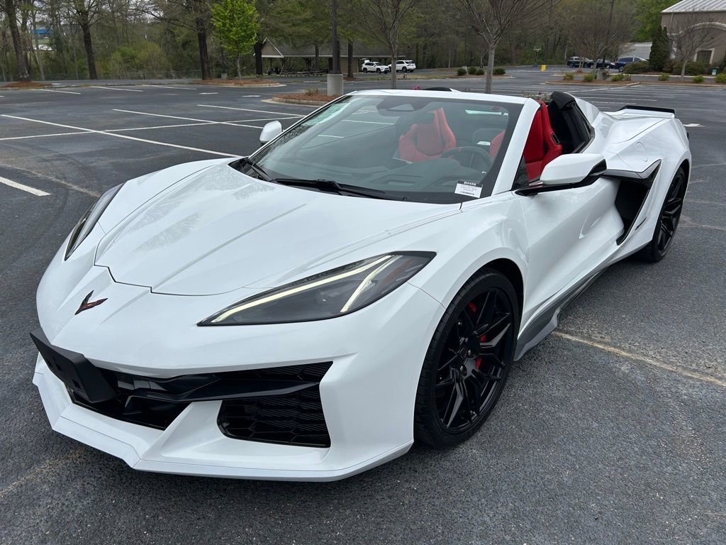 Used 2024 Chevrolet Corvette Z06 RWD image 62
