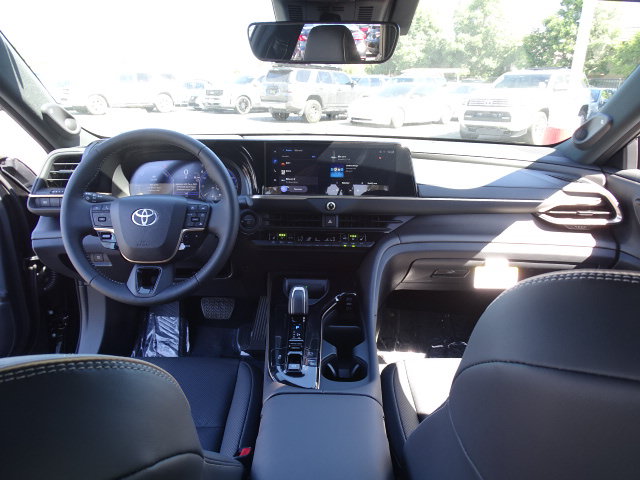 New 2027 Toyota Crown AWD/4WD image 15