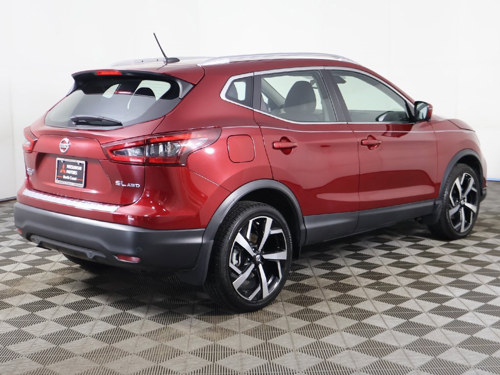 Used 2022 Nissan Rogue Sport SL w/ Premium Package image 13