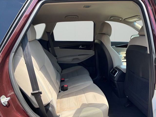 Used 2017 Kia Sorento FWD w/ LX Convenience Package image 17