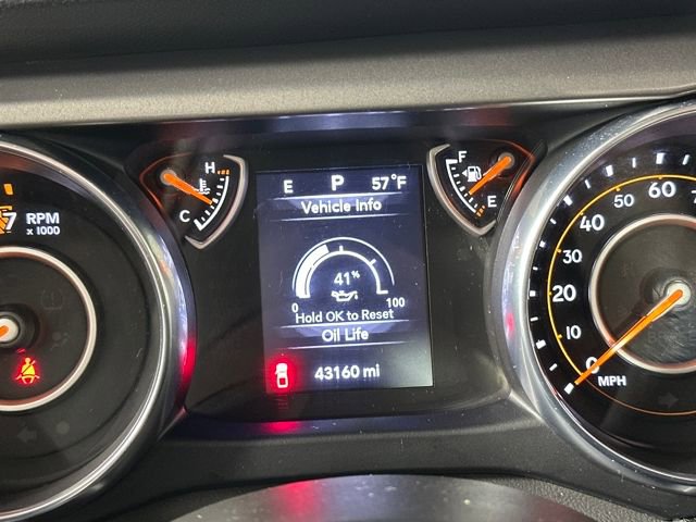 Used 2022 Jeep Gladiator Sport image 18