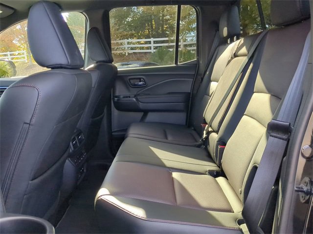 Used 2025 Honda Ridgeline Black Edition image 13