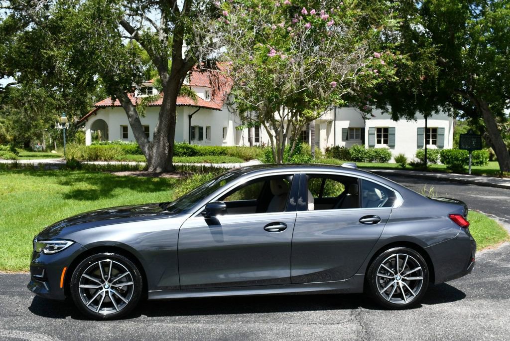 Used 2020 BMW 330i Sedan w/ Premium Package image 23