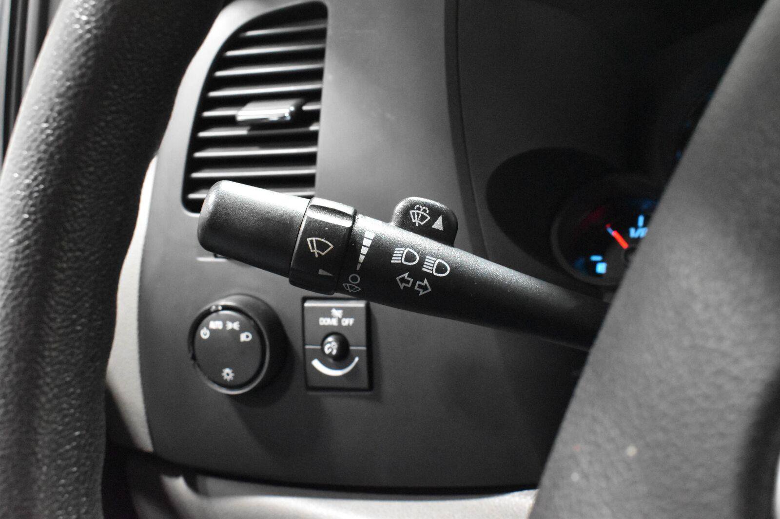 Used 2011 Chevrolet Silverado 1500 LS RWD image 8